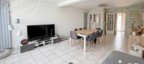 3 bedrooms House in Villepinte, France No. 286025 4