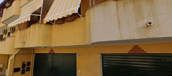 Apartamento de 4 divisões em Messina, Italy N.º 43680 2