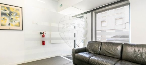  مكتب في Lisbon, Portugal 170متر مربع رقم 91360 2
