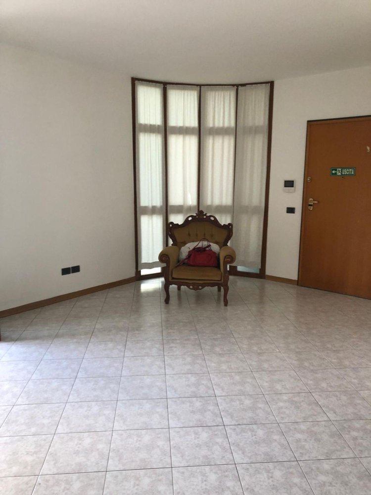 3 rooms Apartment in Scarperia e San Piero, Italy No. 284388