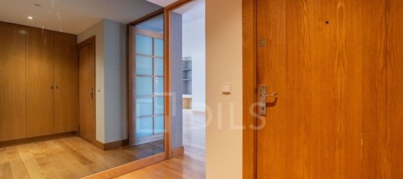 3 Schlafzimmer Wohnung in Porto, Portugal, Nr. 97390 19