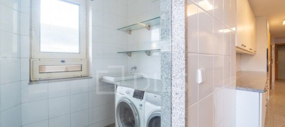 3 Schlafzimmer Wohnung in Porto, Portugal, Nr. 97390 12