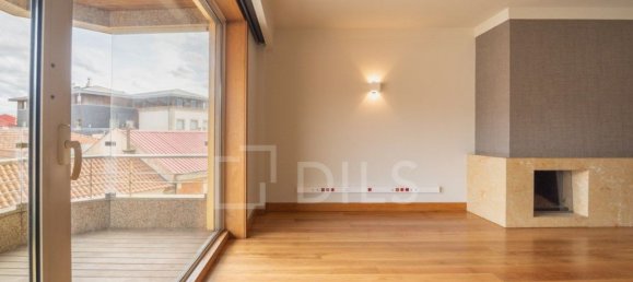 3 Schlafzimmer Wohnung in Porto, Portugal, Nr. 97390 6