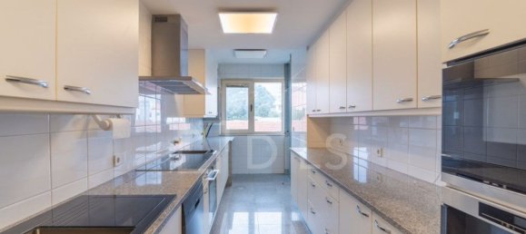 3 Schlafzimmer Wohnung in Porto, Portugal, Nr. 97390 11