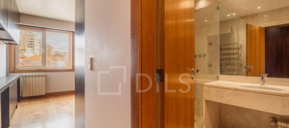 3 Schlafzimmer Wohnung in Porto, Portugal, Nr. 97390 28