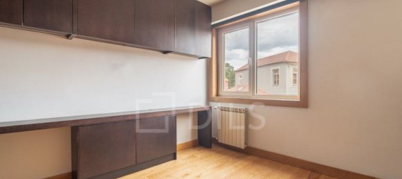 3 Schlafzimmer Wohnung in Porto, Portugal, Nr. 97390 32