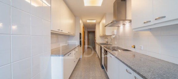 3 Schlafzimmer Wohnung in Porto, Portugal, Nr. 97390 13