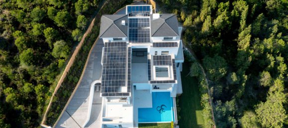 12 bedrooms Villa in Marbella, Spain No. 10100 4