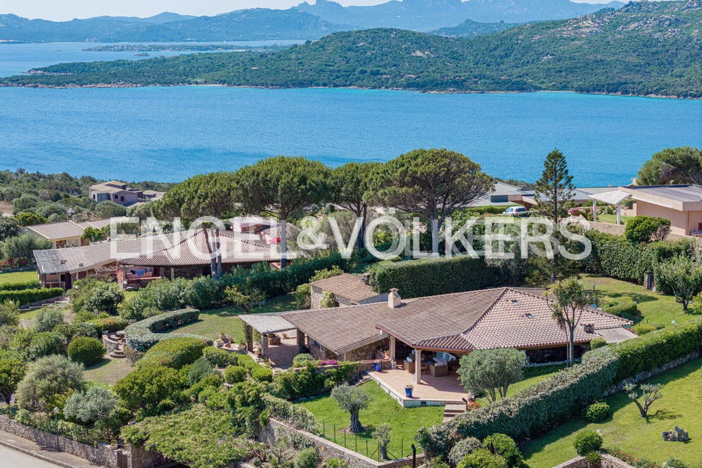 3 bedrooms Villa in Palau, Italy No. 64971