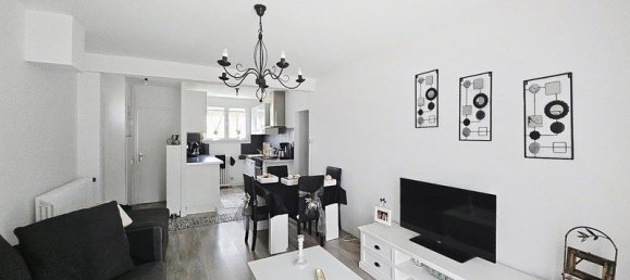 3 bedrooms House in Pinon, France No. 181241 3