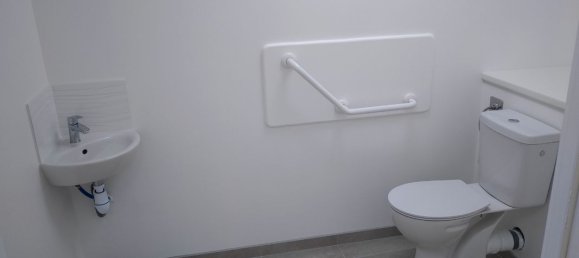 Коммерческая недвижимость с 2 комнатами в Рив-де-Жье, Франция № 319088 3