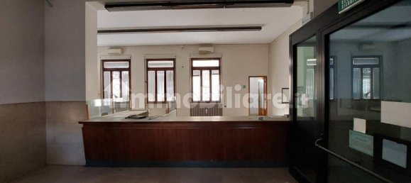 Коммерческая недвижимость 227м² в Дземе, Италия № 312347 12