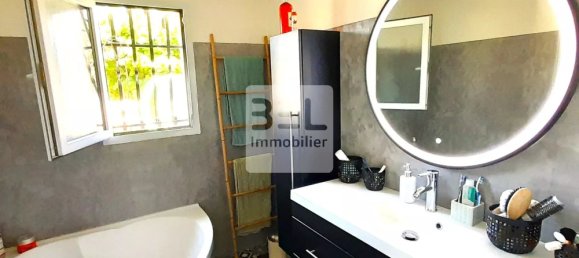 4 bedrooms Villa in Uzes, France No. 245312 14