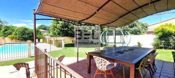 4 bedrooms Villa in Uzes, France No. 245312 2