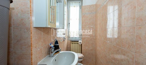 Apartamento de 2 habitaciónes en Pioltello, Italy No. 11640 8