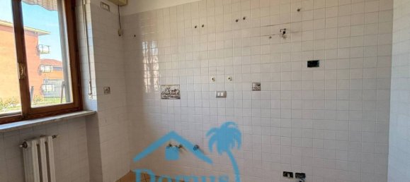 Apartamento de 3 dormitorios en Volpiano, Italy No. 281113 30