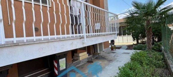 Apartamento de 3 dormitorios en Volpiano, Italy No. 281113 22