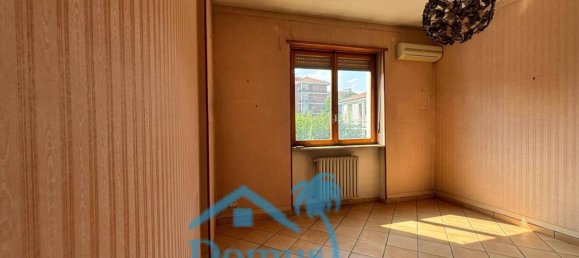 Apartamento de 3 dormitorios en Volpiano, Italy No. 281113 38