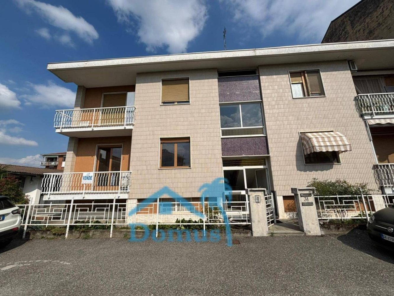 Apartamento de 3 dormitorios en Volpiano, Italy No. 281113