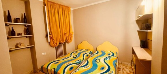 Квартира с 6 комнатами в Монте Сант'Анджело, Италия № 256823 2