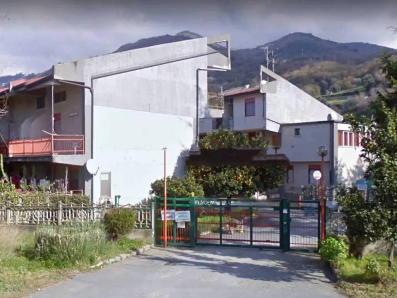 4 bedrooms Apartment in Falconara Albanese, Italy No. 223009