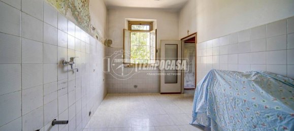 2 Schlafzimmer Villa in Besnate, Italy, Nr. 286919 18