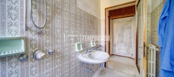 2 Schlafzimmer Villa in Besnate, Italy, Nr. 286919 20