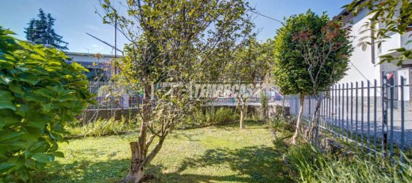 2 Schlafzimmer Villa in Besnate, Italy, Nr. 286919 12