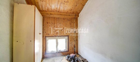 2 Schlafzimmer Villa in Besnate, Italy, Nr. 286919 7