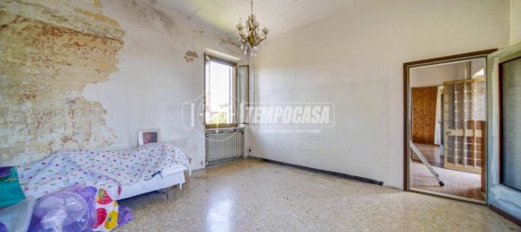 2 Schlafzimmer Villa in Besnate, Italy, Nr. 286919 5