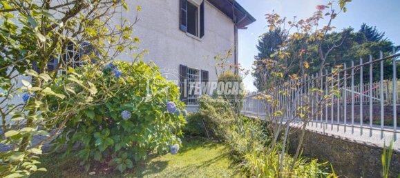 2 Schlafzimmer Villa in Besnate, Italy, Nr. 286919 11