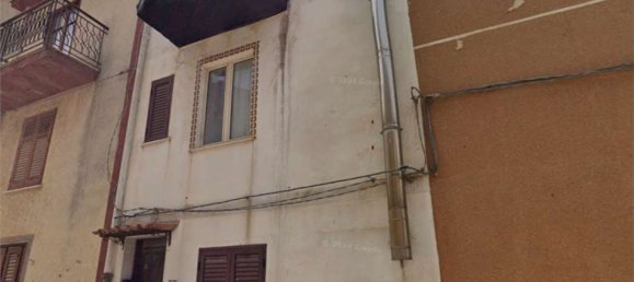 Квартира с 5 комнатами в Леркара Фридди, Италия № 221040 2