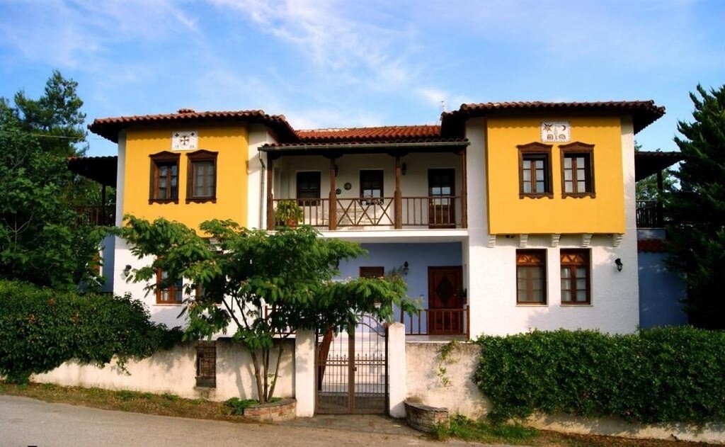 12 rooms Property in Polygyros, Greece No. 3864