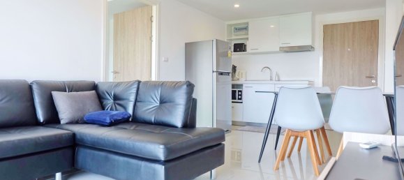 2 bedrooms Condo in Pattaya, Thailand No. 1788 2