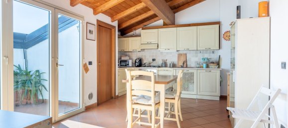 4غرفة شقة في Lucca, Italy رقم 44589 17