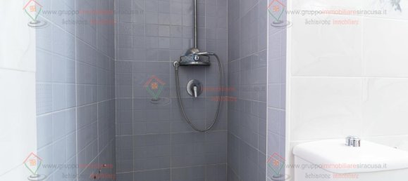 3-salle Appartement à Syracuse, Italy No. 246457 6