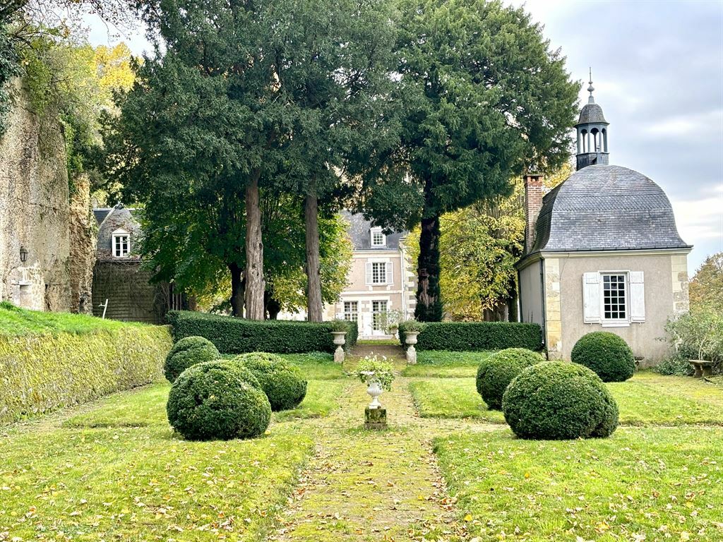 11 Schlafzimmer Haus in Amboise, France, Nr. 349947