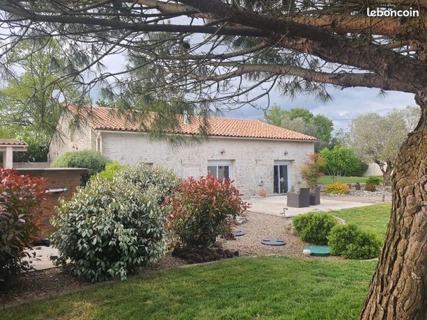 4 bedrooms House in Auge, France No. 303045