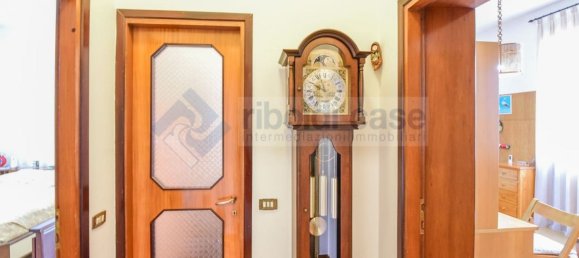 3 rooms Apartment in Seregno, Italy No. 121645 22