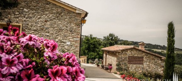 8 bedrooms House in Chianni, Italy No. 58429 9