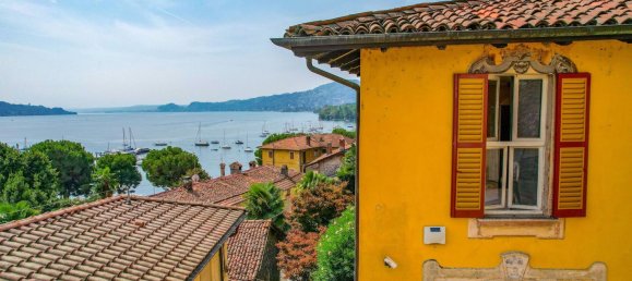 8 bedrooms Villa in Lesa, Italy No. 378299 7