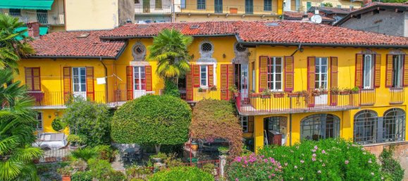 8 bedrooms Villa in Lesa, Italy No. 378299 2