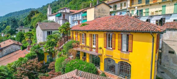 8 bedrooms Villa in Lesa, Italy No. 378299 6