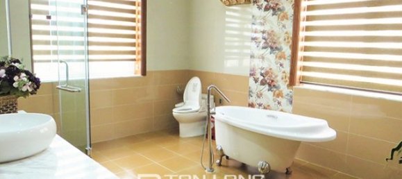 4 bedrooms Villa in Long Bien, Vietnam No. 3345 14