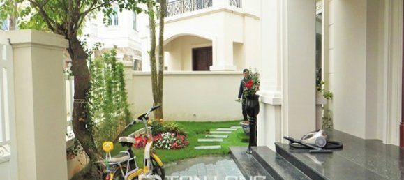 4 bedrooms Villa in Long Bien, Vietnam No. 3345 2