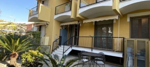 1 Schlafzimmer Wohnung in San Bartolomeo al Mare, Italy, Nr. 267187 3