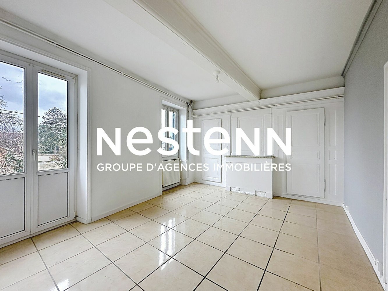 2 bedrooms Apartment in Rhone, France No. 206531