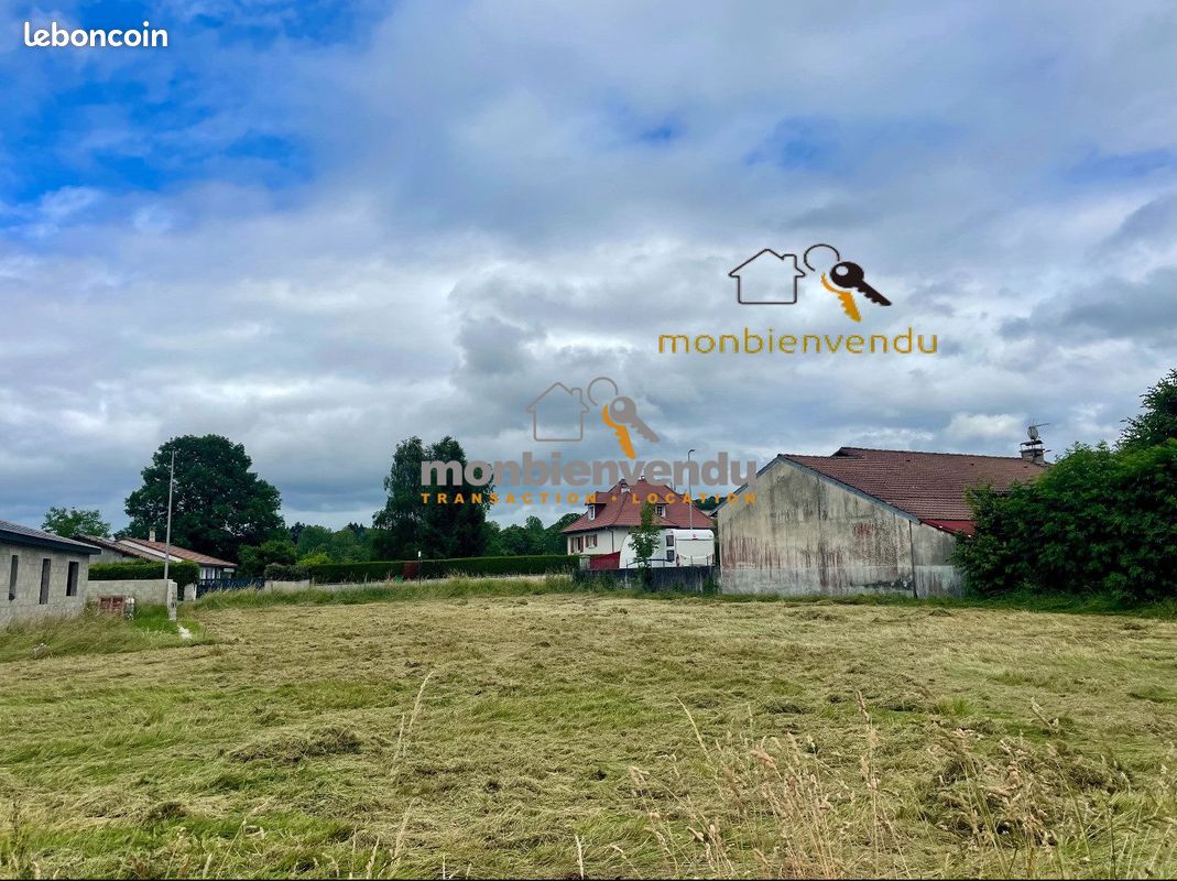 500m² Land in Arpajon-sur-Cere, France No. 103535