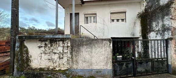 2 bedrooms House in Cumeeira, Portugal No. 169170 4