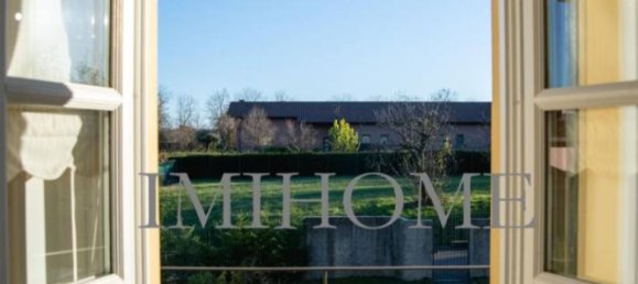 1 غرف نوم شقة في Alzate Brianza, Italy رقم 188101 8